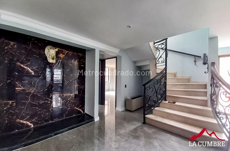 Apartamento Amoblado de 4 Alcobas en El Poblado Castropol - 8