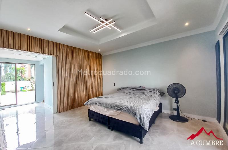 Apartamento Amoblado de 4 Alcobas en El Poblado Castropol - 9