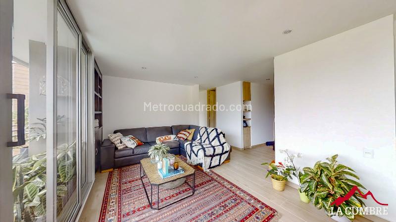 2BR Apartment with 2 Baths and Double Covered Parking in El Poblado El Tesoro - 3