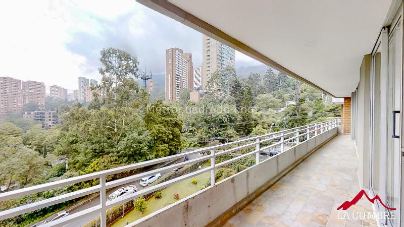 3BR Apartment for Rent in El Poblado (El Tesoro) with Double Covered Parking - 2