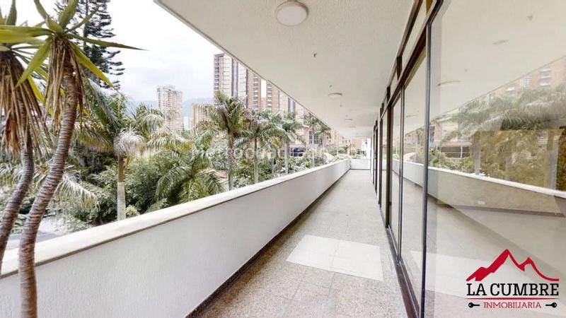Apartamento Elegante de 3 Alcobas en Loma de Los Balsos - 2