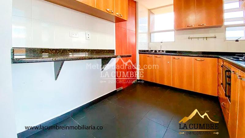 Apartamento Dúplex de 3 Alcobas en El Tesoro, El Poblado - 8