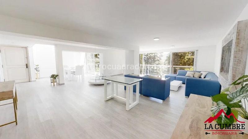 Casa Amoblada de 5 Alcobas para Alquiler en El Poblado Tesoro