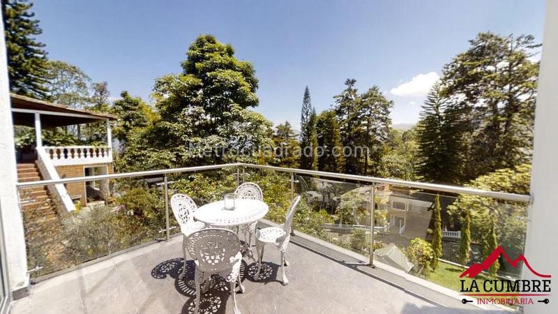 Casa Amoblada de 5 Alcobas para Alquiler en El Poblado Tesoro - 4