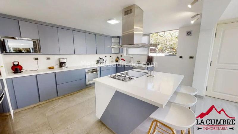 Casa Amoblada de 5 Alcobas para Alquiler en El Poblado Tesoro - 9