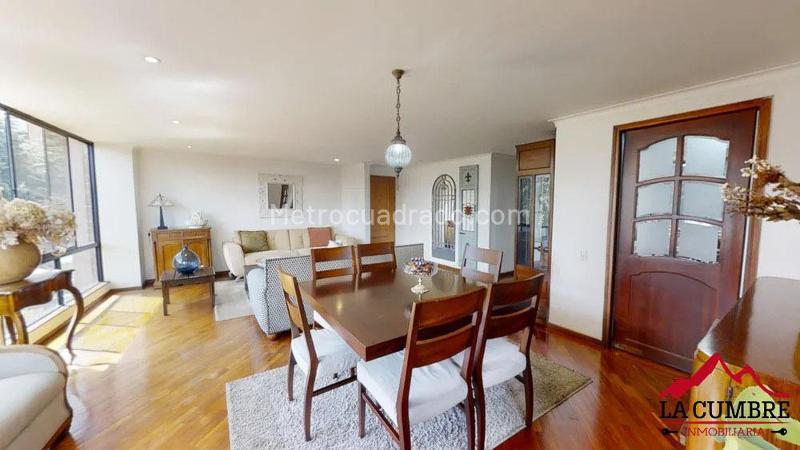 Apartamento Amoblado de 3 Alcobas en Loma El Campestre - 4