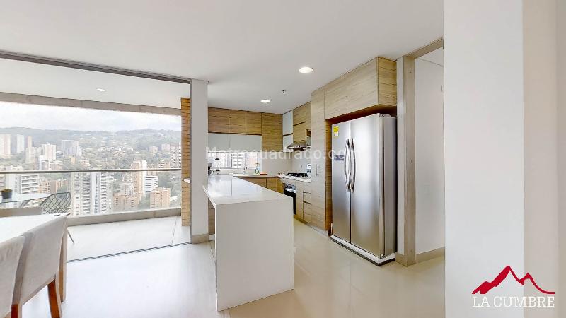 Modern 3BR Apartment in El Poblado Provenza - 5
