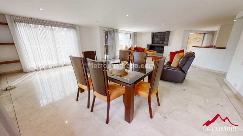 Spacious 3BR Apartment for Rent in Loma El Campestre