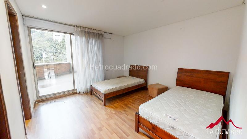 Apartamento Amplio de 3 Alcobas en Loma El Campestre - 3