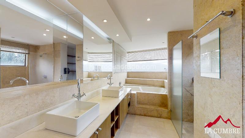 Apartamento Amplio de 3 Alcobas en Loma El Campestre - 4