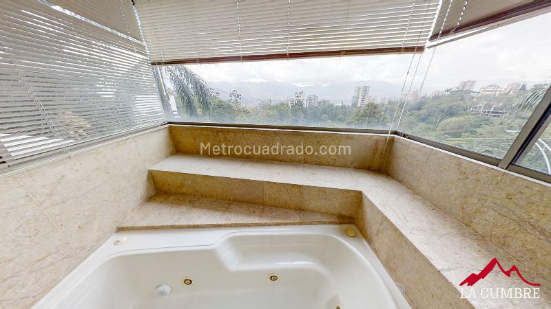 Apartamento Amplio de 3 Alcobas en Loma El Campestre - 7