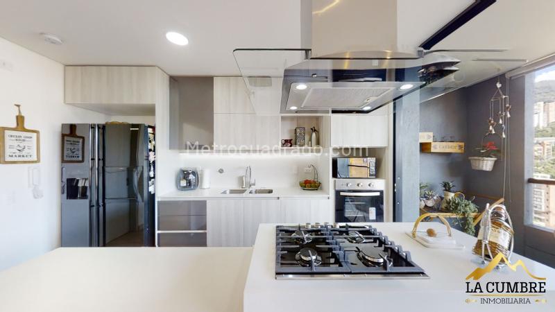 Apartamento Amoblado de 2 Alcobas en Arriendo en Loma de los Gonzalez - 5