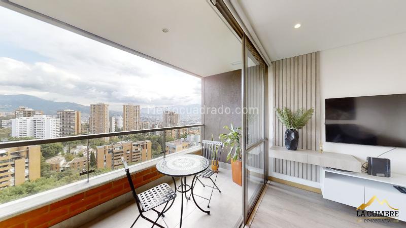 Furnished 1BR Studio Apartment with 2 Baths in El Poblado Los Balsos - 3