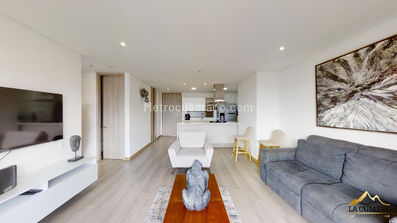 Furnished 1BR Studio Apartment with 2 Baths in El Poblado Los Balsos - 4