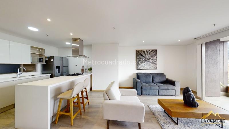 Furnished 1BR Studio Apartment with 2 Baths in El Poblado Los Balsos - 5