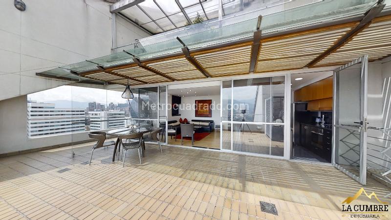 Furnished 2BR Apartment in El Poblado Loma de Los Parra - 3