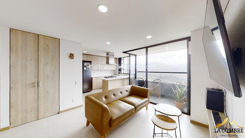 Spacious 3BR Apartment in El Poblado Las Palmas - 6