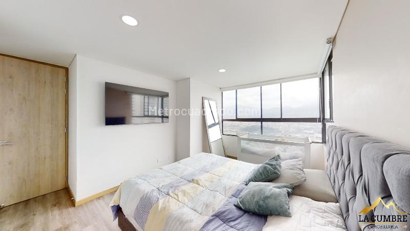 Spacious 3BR Apartment in El Poblado Las Palmas - 8