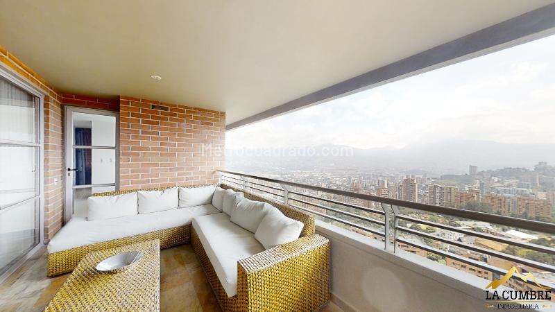Furnished 3BR Apartment with Gym in El Poblado La Calera - 2
