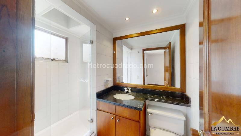 Apartamento de 3 Alcobas en La Calera, El Poblado - 9