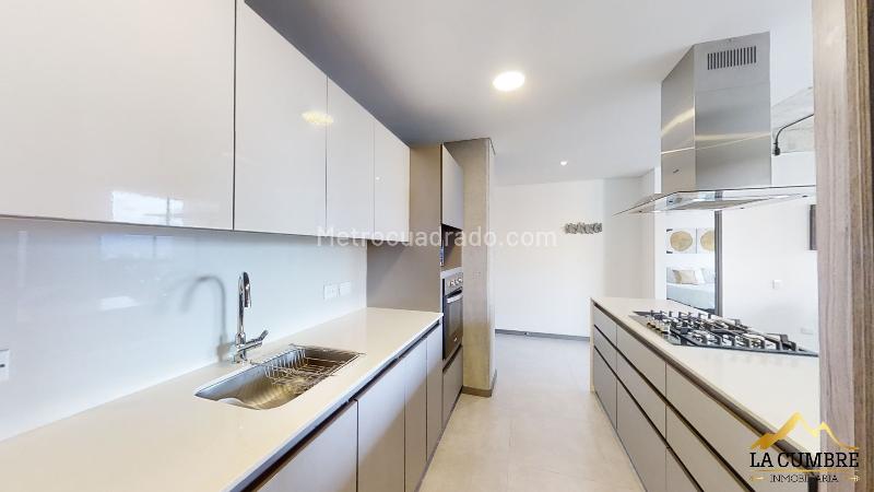 Apartamento Amoblado de 2 Alcobas en Loma de Los Parra - 6