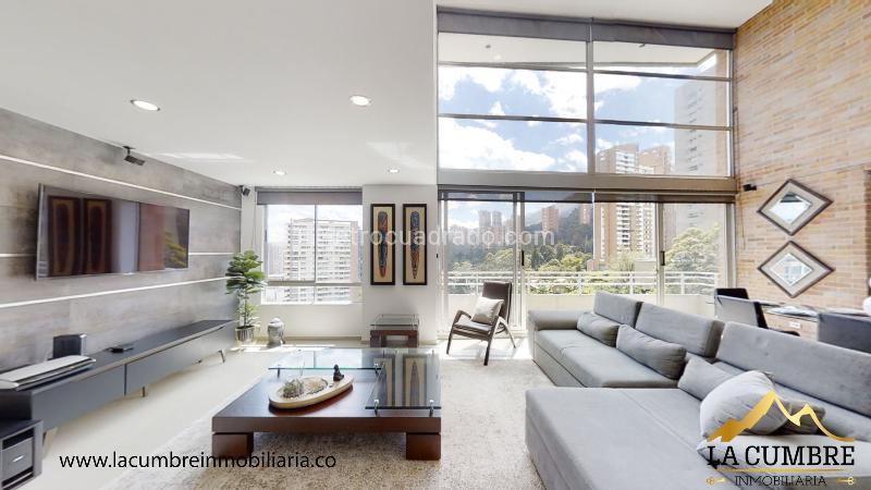 Apartamento Dúplex de 3 Alcobas en El Poblado El Tesoro - 2