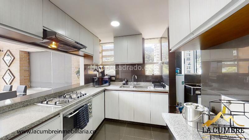 Apartamento Dúplex de 3 Alcobas en El Poblado El Tesoro - 7