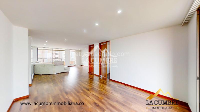 Apartamento de 3 Alcobas con 4 Baños en El Tesoro, El Poblado - 3