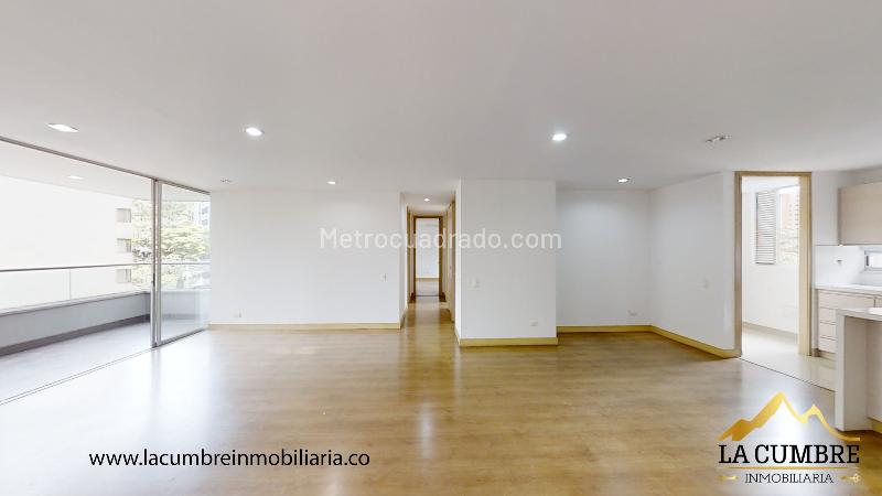 3BR Apartment with Double Parking in Santa Maria de los Angeles - 3