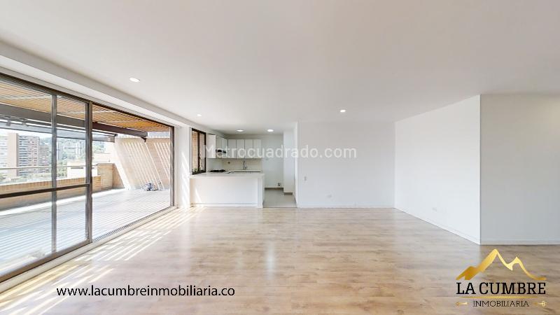 Cozy 2BR Apartment in El Poblado La Calera - 6