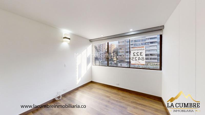 Apartamento de 3 Alcobas con Doble Parqueadero Cubierto en Loma Los Parra - 7