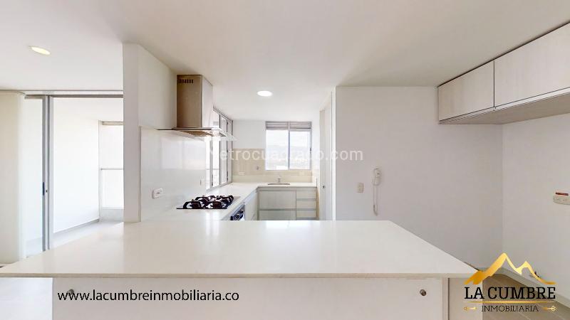 3BR Apartment for Rent with Double Covered Parking in El Poblado (Castropol) - 3