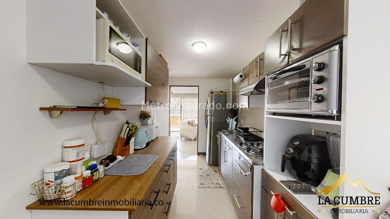 Furnished 3BR Apartment with 3 Baths in El Tesoro - 6