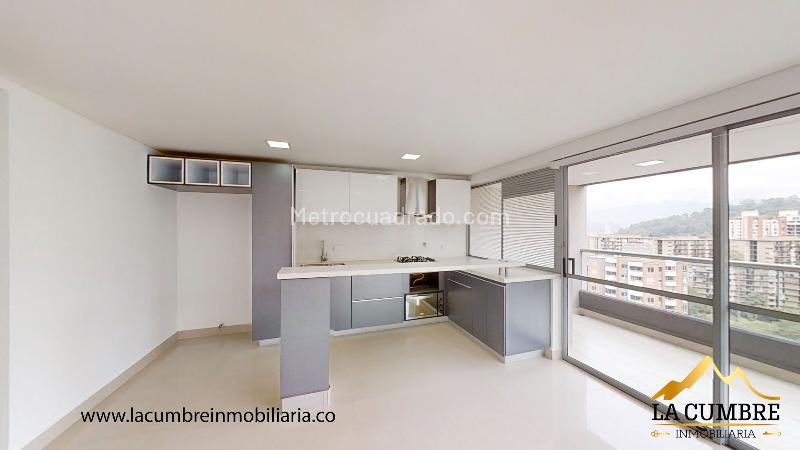 3BR Apartment with Double Parking in Loma San Julian - 3