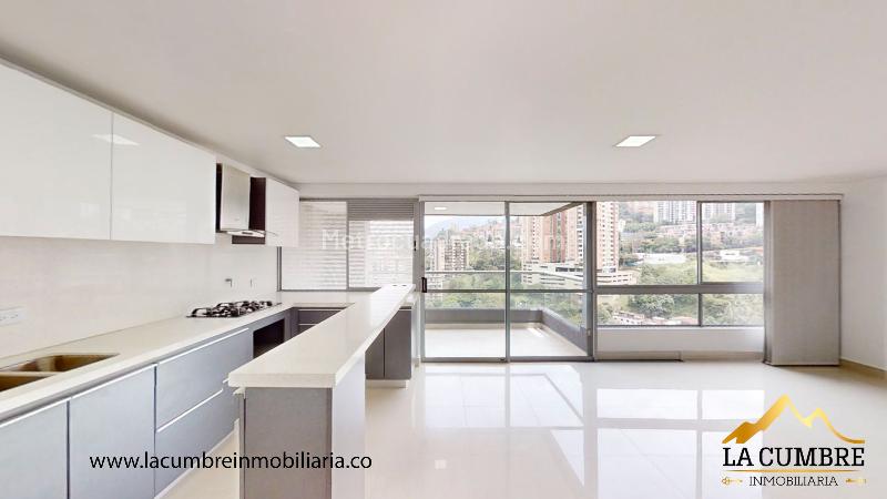 3BR Apartment with Double Parking in Loma San Julian - 4