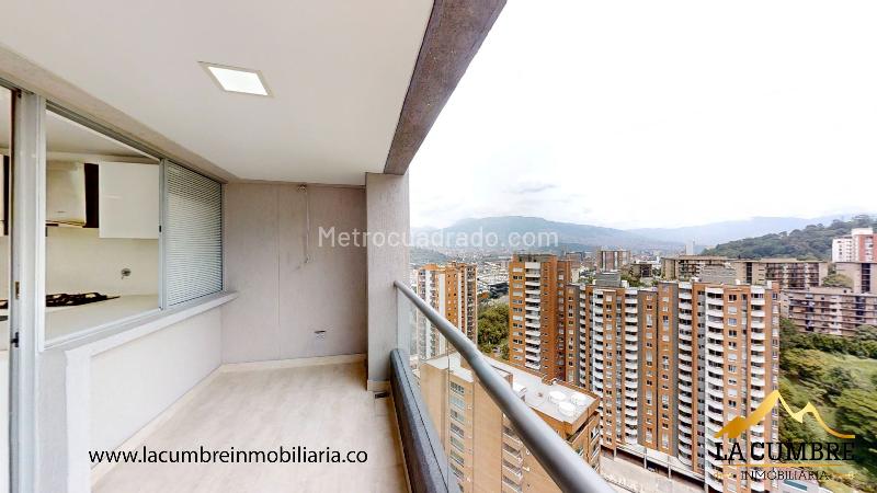 3BR Apartment with Double Parking in Loma San Julian - 7