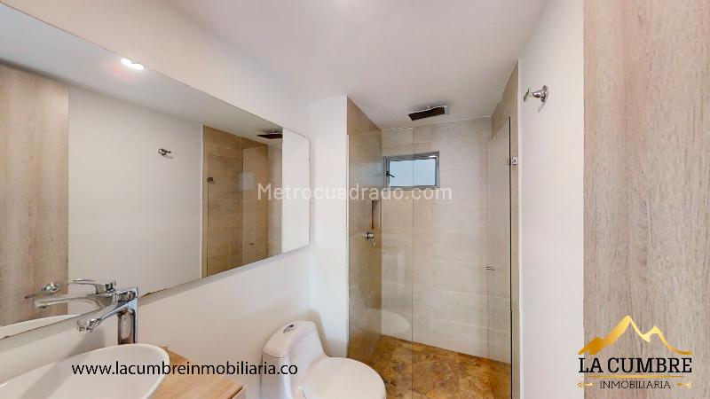 3BR Apartment in Loma San Julißn with Double Covered Parking - 7