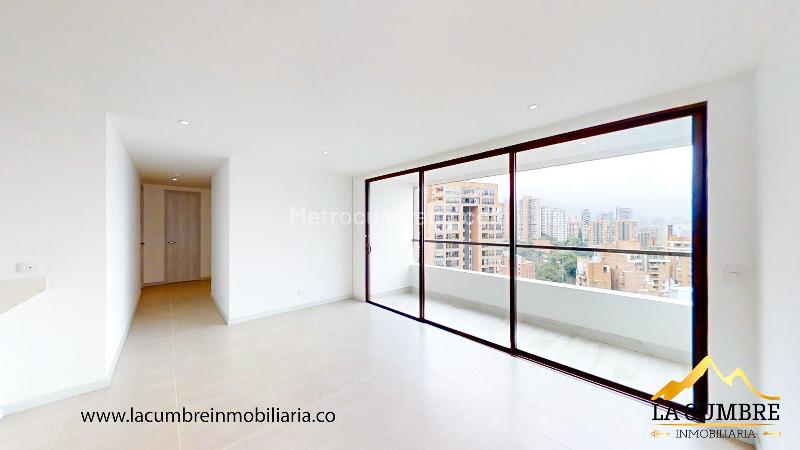 3BR Apartment with Double Covered Parking in El Poblado (Loma Televida) - 2