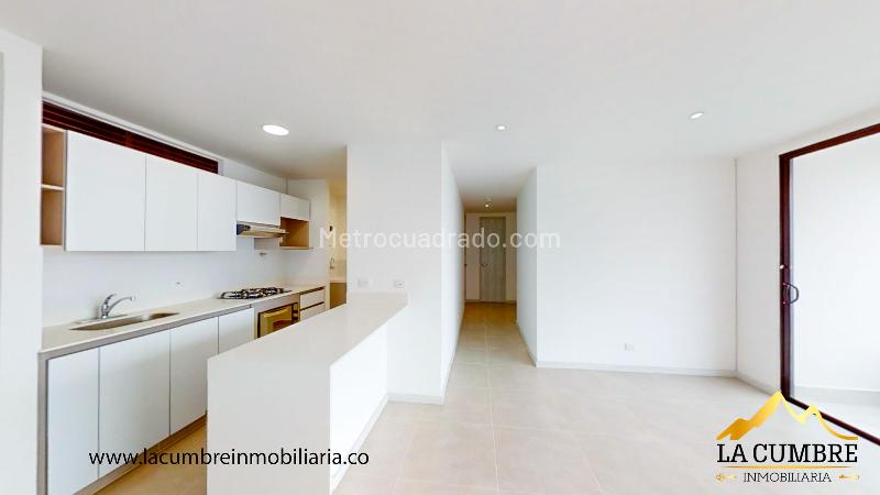 3BR Apartment with Double Covered Parking in El Poblado (Loma Televida) - 3