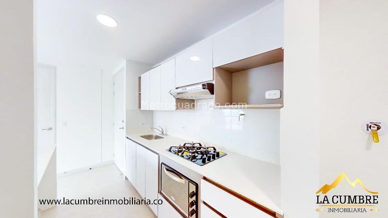 3BR Apartment with Double Covered Parking in El Poblado (Loma Televida) - 6