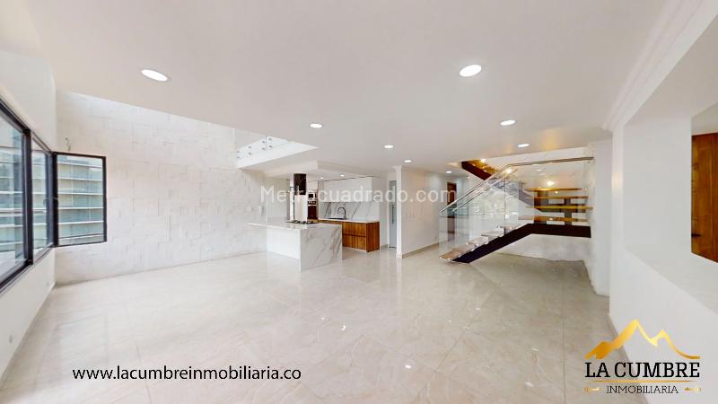 3BR Duplex Apartment in Astorga - 2