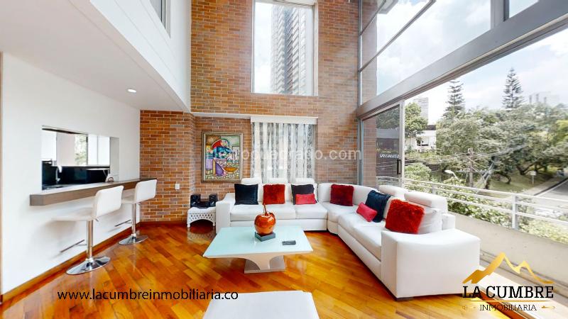 Duplex 2BR Apartment for Rent in El Tesoro, El Poblado - 3