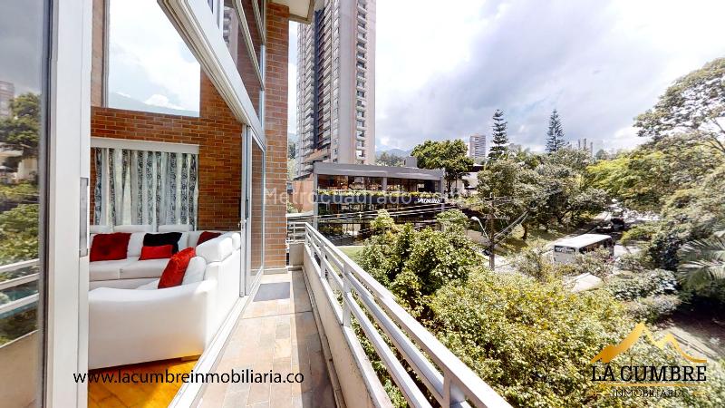 Duplex 2BR Apartment for Rent in El Tesoro, El Poblado - 6