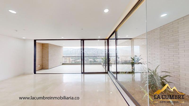 Elegant 3BR Apartment in El Poblado Santa Maria de Los Angeles - 3