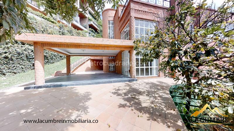 4BR House for Rent with 5 Baths in Altos del Poblado