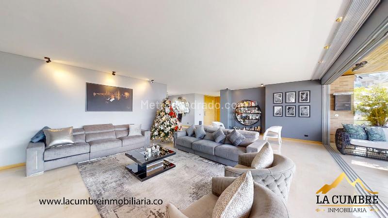 Apartamento Moderno de 3 Alcobas con Gimnasio en Los Balsos - 3