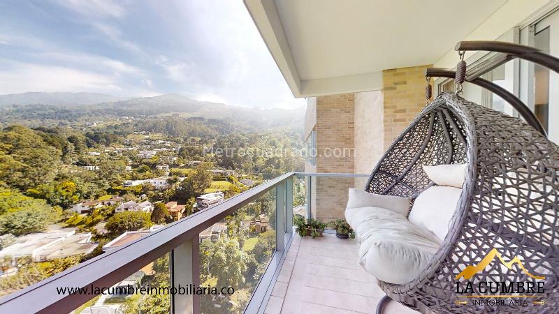 Apartamento Moderno de 3 Alcobas con Gimnasio en Los Balsos - 6