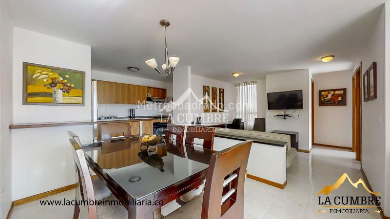 Furnished 2BR Apartment with Pool in El Poblado Los Balsos