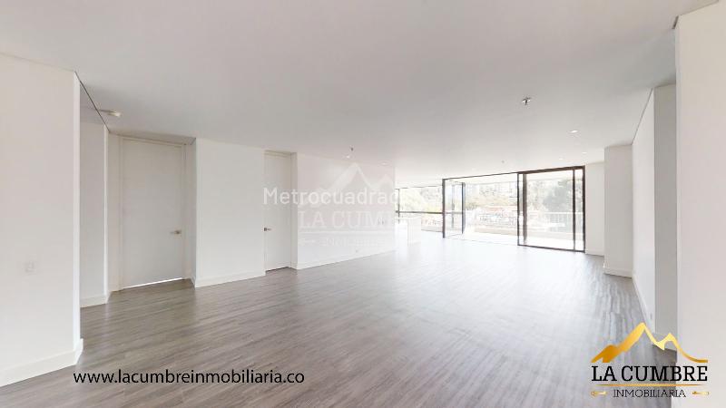 Apartamento de 3 Alcobas en Los Balsos, El Poblado - 2