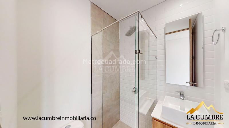 2BR Apartment with 3 Baths in Ciudad del Rio, Poblado - 8